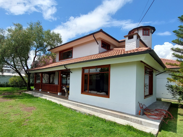CASA EN OPORTUNIDAD EN EL VALLE DE LOS CHILLOS