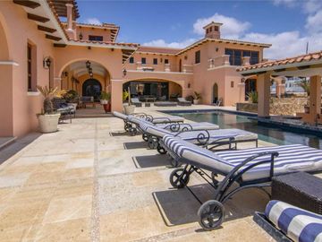 Residencia con vista al mar, Area de asador pegada a la alberca privada, Jacuzzi, Terraza y Fogata,  Pacific Ocean, Cabo San Lucas.