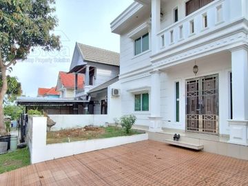 Dutamas Batam Center Luxury 3 Floor House