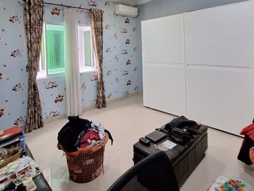 Dutamas Batam Center Luxury 3 Floor House