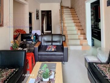 Dutamas Batam Center Luxury 3 Floor House