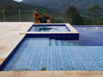 SE VENDE HERMOSA CASA CAMPESTRE DE DOS PISOS EN PRIMAVERAS DE PAYANDÉ VILLETA CUNDINAMARCA