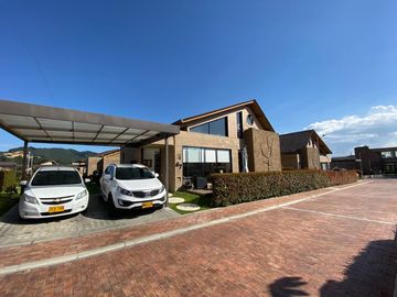 VENDO CASA EXCELENTE UBICACION LA PRADERA CAJICA