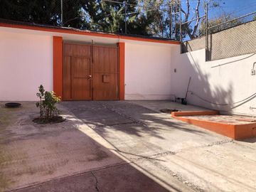 VENTA DE CASA EN LOMAS DEL MARMOL