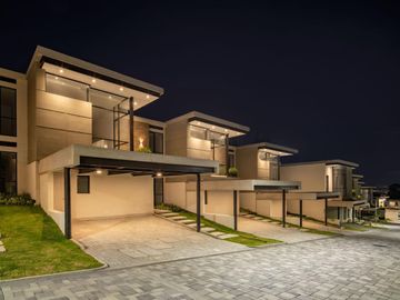 Venta - Casa - Cumbayá - Lujo - Norte - Quito