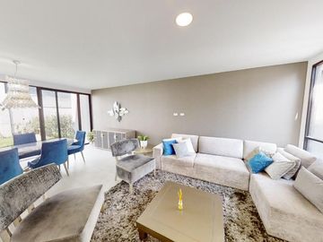 Venta - Casa - Cumbayá - Lujo - Norte - Quito
