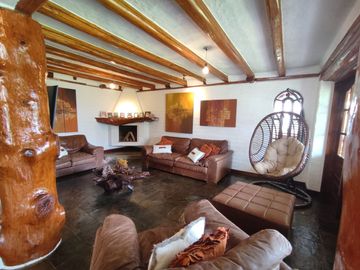 VENTA HERMOSA CASA EN URBANIZACIÓN SAN GERMÁN