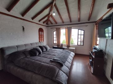 VENTA HERMOSA CASA EN URBANIZACIÓN SAN GERMÁN