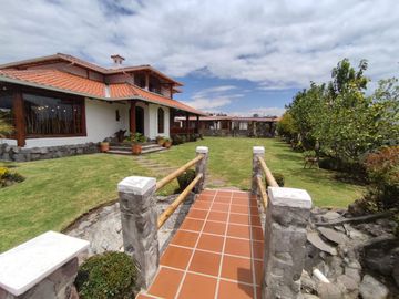 VENTA HERMOSA CASA EN URBANIZACIÓN SAN GERMÁN