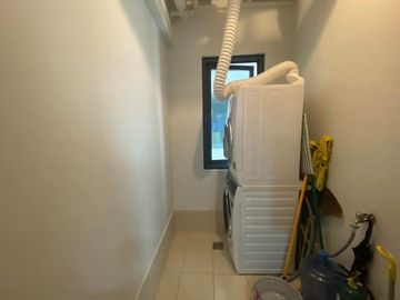 Resale Two Bedrooms Condo in Solstice at Circuit Makati