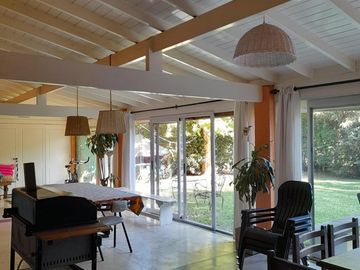 Venta: Casa en Parque Leloir. Villa Udaondo. LA QUERENCIA AL 4600 esquina Del Pretal- Parque Leloir- Villa Udaondo-