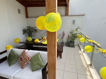ALQUILO EXCELENTE CASA EN URBANIZACIÓN CASUARINAS, CALLE LOS CENTINELAS