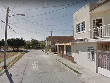 EXCELENTE CASA EN VENTA VILLAS DE LA HACIENDA,CELAYA GUANAJUATO