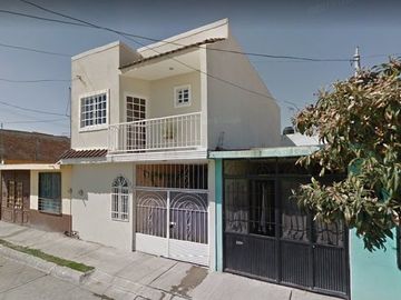 EXCELENTE CASA EN VENTA VILLAS DE LA HACIENDA,CELAYA GUANAJUATO