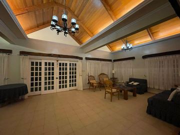4 Bedroom House for sale at Tagaytay