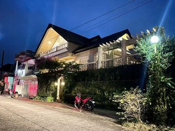4 Bedroom House for sale at Tagaytay