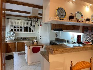 4 Bedroom House for sale at Tagaytay