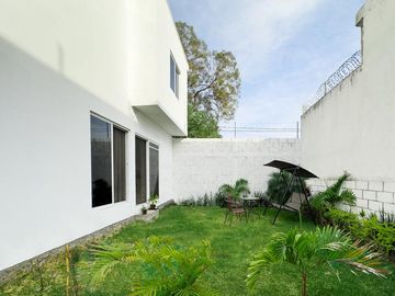 VENTA DE CASA SOLA EN FRACC, BRISAS DE CUAUTLA, MOR