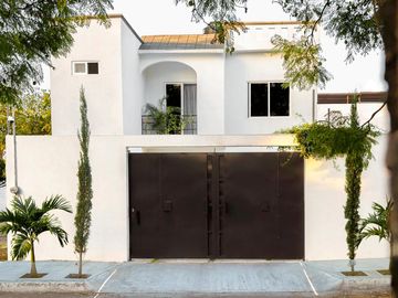 VENTA DE CASA SOLA EN FRACC, BRISAS DE CUAUTLA, MOR