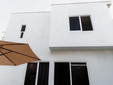 VENTA DE CASA SOLA EN FRACC, BRISAS DE CUAUTLA, MOR