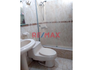 Venta De Lindo Flat En Tercer Piso En La Molina