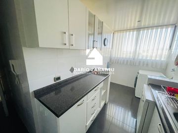 Departamento en venta  de dos dormitorios en Viña del mar con vista al mar