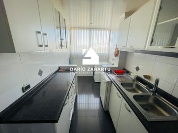 Departamento en venta  de dos dormitorios en Viña del mar con vista al mar