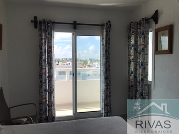 VENTA DEPARTAMENTO AMUEBLADO BAHIA AZUL CANCUN 3 NIVELES 3 HAB JACUZZI SEGURIDAD