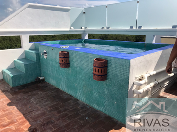 VENTA DEPARTAMENTO AMUEBLADO BAHIA AZUL CANCUN 3 NIVELES 3 HAB JACUZZI SEGURIDAD