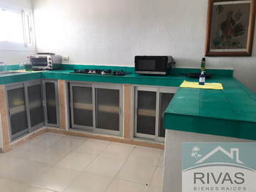 VENTA DEPARTAMENTO AMUEBLADO BAHIA AZUL CANCUN 3 NIVELES 3 HAB JACUZZI SEGURIDAD
