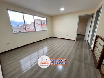 Amplia casa de 4 habitaciones en venta, Sector Santa Marianita Arenal C1280