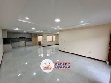 Amplia casa de 4 habitaciones en venta, Sector Santa Marianita Arenal C1280