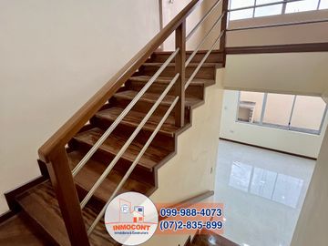 Amplia casa de 4 habitaciones en venta, Sector Santa Marianita Arenal C1280