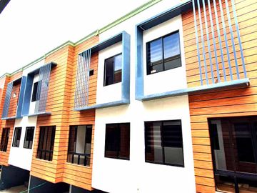 3 Storey Townhouse for sale in Don Antonio Brgy. Holy Spirit Commonwealth, Quezon City