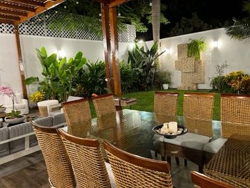 VENDO HERMOSA RESIDENCIA POR EL GOLF DE SAN ISIDRO
