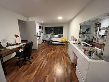 VENDO HERMOSA RESIDENCIA POR EL GOLF DE SAN ISIDRO