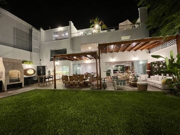 VENDO HERMOSA RESIDENCIA POR EL GOLF DE SAN ISIDRO