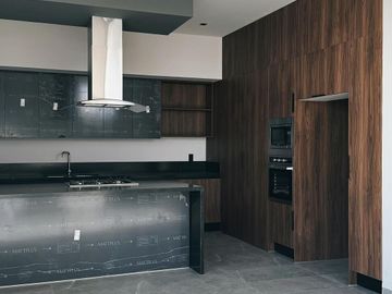 CASA EN VENTA EN VALLES DEL MOLINO B LEÓN, GTO. A SOLO 5 MINUTOS DEL PARQUE METROPOLITANO.