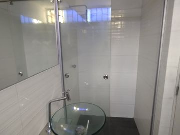 OFICINA EN ALQUILER 48m2 EN SURCO POR AV. LA ENCALADA