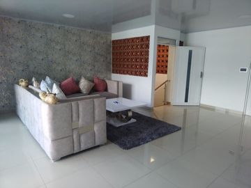 ¡Hermosa casa en venta en el Barrio Colseguros! ¡No te la puedes perder!
