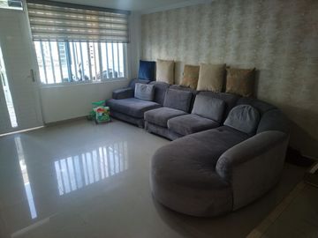 ¡Hermosa casa en venta en el Barrio Colseguros! ¡No te la puedes perder!
