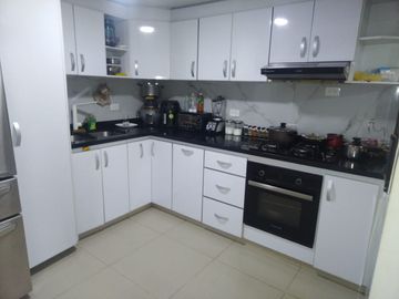 ¡Hermosa casa en venta en el Barrio Colseguros! ¡No te la puedes perder!