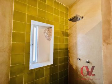 “CASA MARIPOSA” COMPLETAMENTE REMODELADA EN EL CENTRO DE MERIDA