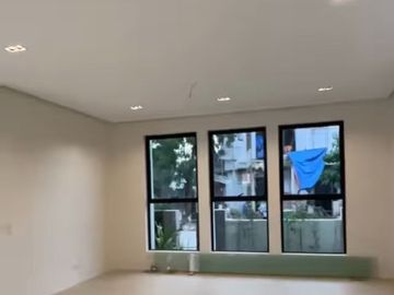 FOR SALE - House and Lot in The Tropics 1, Filinvest East Homes, Cainta, Rizal