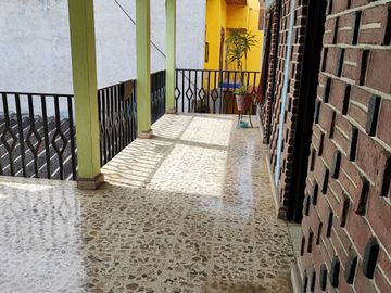 Casa de estilo  Cuernavaca de 4 recamaras en la colonia La Pradera de Cuernavaca, Mor.