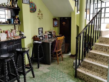 Casa de estilo  Cuernavaca de 4 recamaras en la colonia La Pradera de Cuernavaca, Mor.