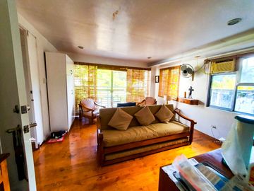 House and Lot for Sale with Unique Interior Design in Maria Luisa Estate Park, Cebu City