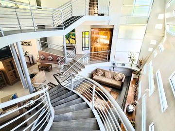 House and Lot for Sale with Unique Interior Design in Maria Luisa Estate Park, Cebu City
