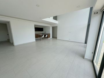 OPORTUNIDAD VENTA PRECIOSO DEPARTAMENTO; CLUSTER TOSCANA LOMAS DE ANGELOPOLIS, EN UNA DE LAS MEJORES ZONAS DE PUEBLA