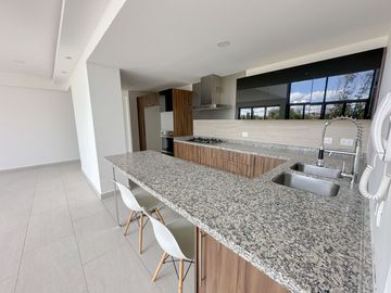 OPORTUNIDAD VENTA PRECIOSO DEPARTAMENTO; CLUSTER TOSCANA LOMAS DE ANGELOPOLIS, EN UNA DE LAS MEJORES ZONAS DE PUEBLA